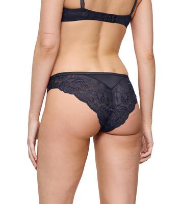 Triumph 10214456/00JO Amourette charm T Brazilian01